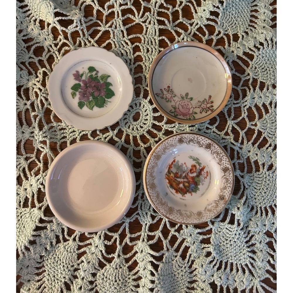 Vintage Miniature Saucer Set 4pc La Petite 22k Gold Floral Trinket Butter Pats